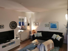 NEU! Schicke und moderne FeWo Lindenalle OG